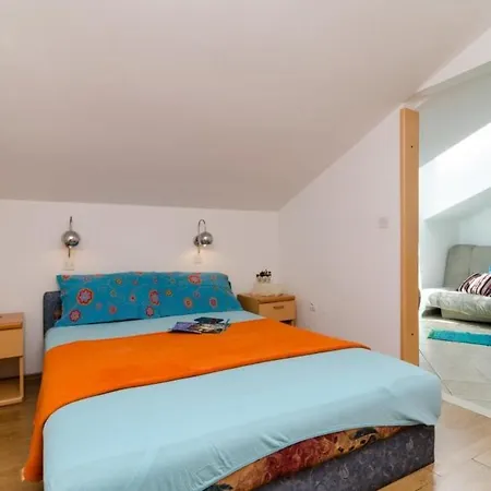Apartment Bell Memories- Studio With Terrace And Street View...